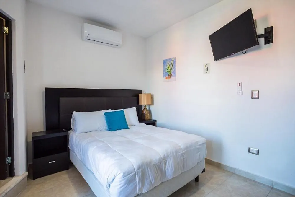 Penzion Rooms Playa Del Carmen 400Mts Playa